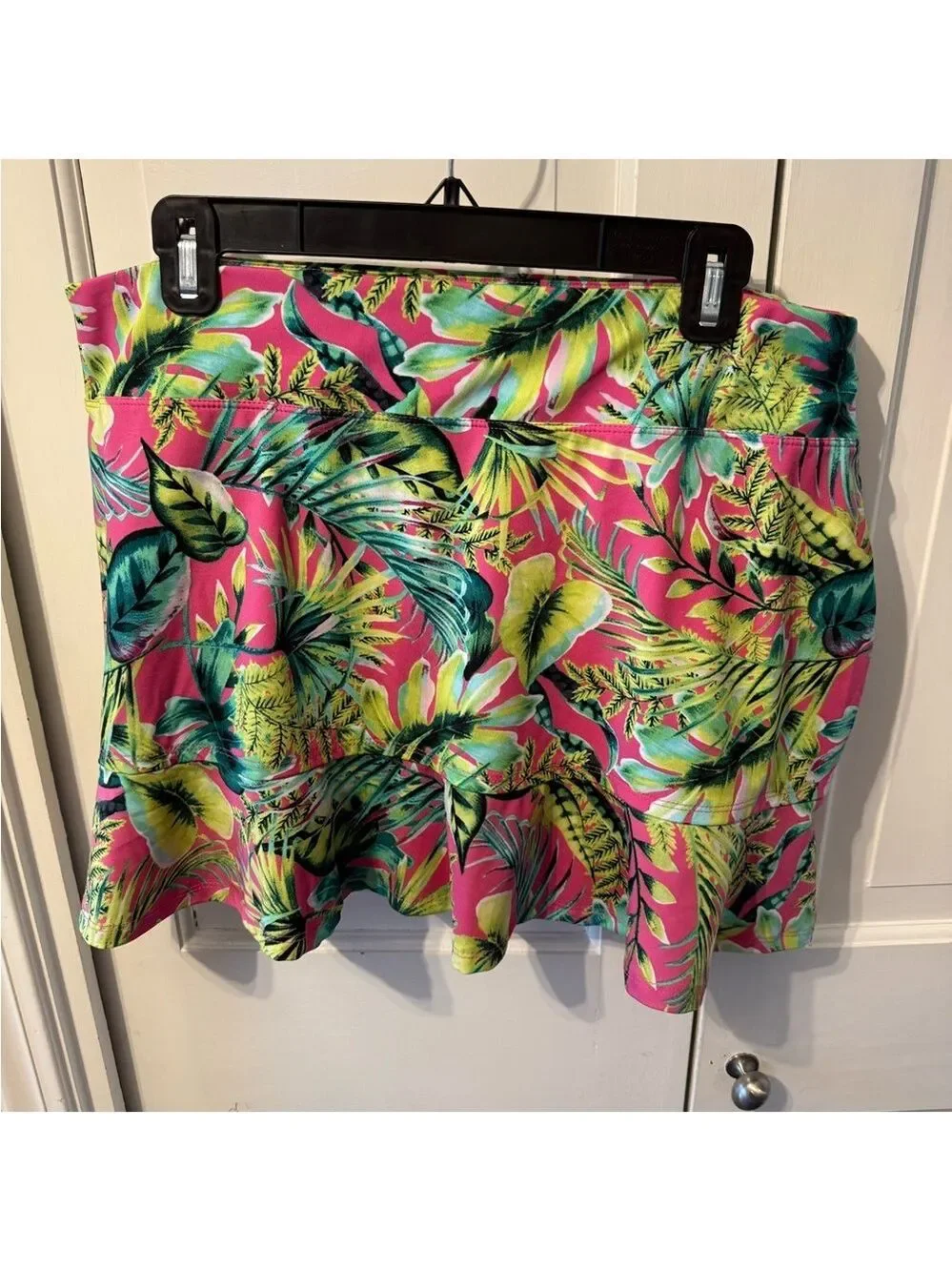Tommy Bahama Ruffle Hem Golf Island Floral Skort